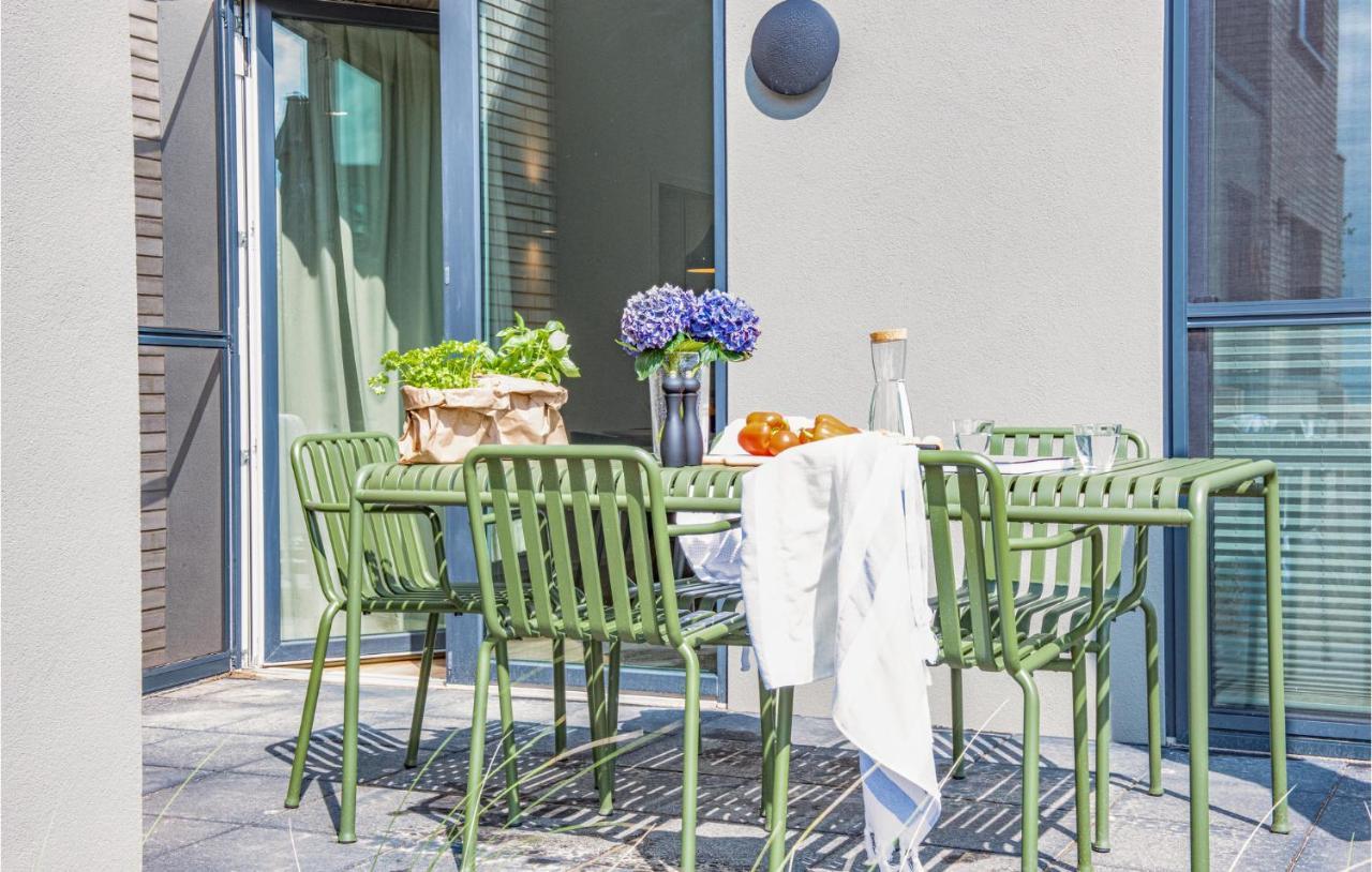 Gorgeous Home In Lembruch-Duemmer See With Kitchen Exterior foto